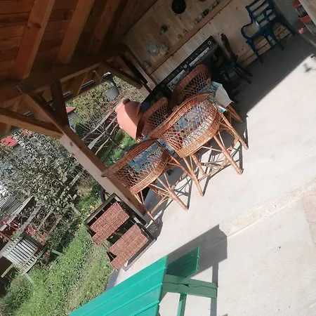 Berkenyes Vendeghaz Apartament *