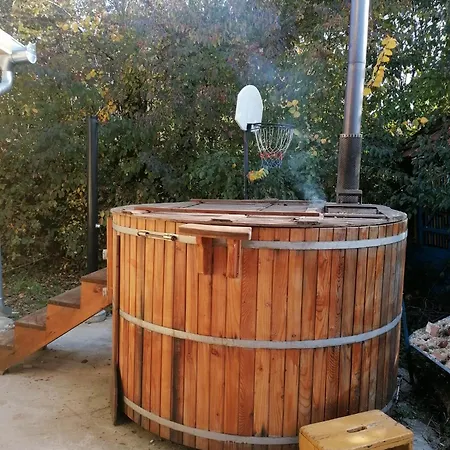 Berkenyes Vendeghaz *