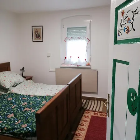 Berkenyes Vendeghaz Apartament Zalalövő